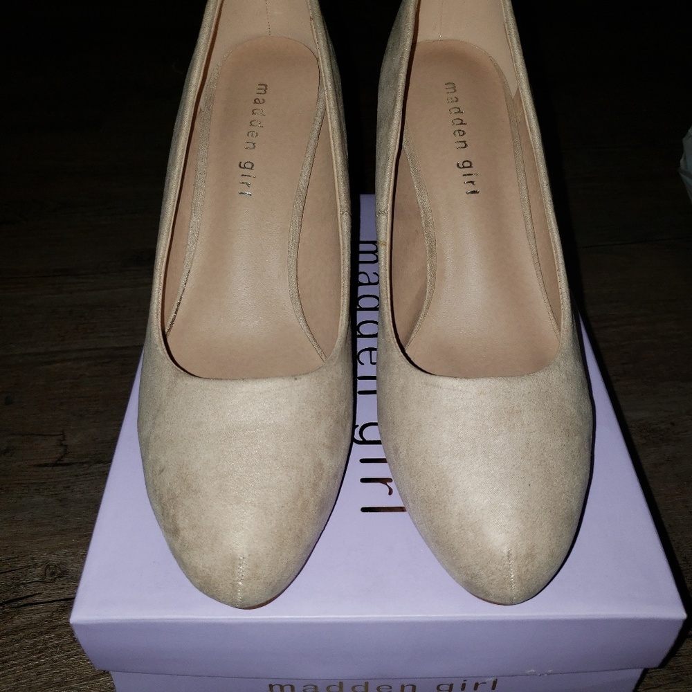 Madden Girl beige platform heels